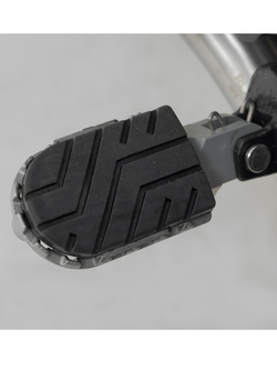 Podnóżki ION SW-Motech BMW R 1250 R (18-25) / RS (18-), R 1200 R / RS (14-18)/ Royal Enfield Himalayan 411 (21-) srebrne