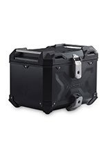 Zestaw: kufer centralny czarny TRAX ADV + stelaż Street-rack SW-Motech YAMAHA MT-07 Tracer / Tracer 700 RM30 (16-23), Tracer 7 (21-)  [pojemność: 38 L]
