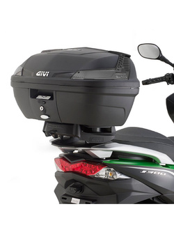Stelaż Givi pod kufer centralny Monolock® do Kawasaki J125/ J300 (14-21)
