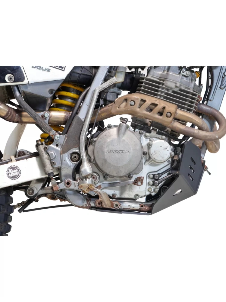 Płyta pod silnik AXP Racing Adventure Honda XR400R (96-00) czarna