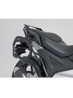 Zestaw: kufry boczne TRAX ADV + stelaże PRO Sw-Motech Honda NC750X/XD (20-) (pojemność: 2 x 37 L) czarne