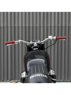 Manetki motocyklowe Biltwell Thruster TPV do kierownic o średnicy 25.4 [mm] czerwone