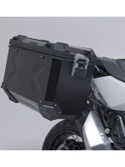 Zestaw: kufry boczne TRAX ADV + stelaże PRO SW-Motech Honda X-ADV 750 RH21 (24-) czarne [poj.: 2 x 45 L]