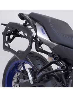 Zestaw: kufry boczne + stelaże EVO TRAX ADV SW-Motech Yamaha MT-07 Tracer (16-23) [poj.: 2 x 45 L] srebrne