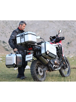 Kufer centralny aluminiowy Shad Terra TR48 + plastikowa duża płyta montażowa [pojemność: 48 l]