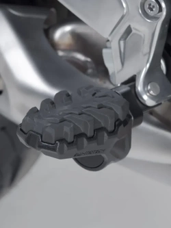 Podnóżki motocyklowe EVO SW-Motech Triumph Tiger 660 Sport (24-)/ 800 Sport (24-) czarne