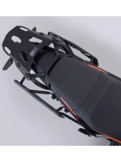 Zestaw: kufry boczne + kufer centralny TRAX ADV + stelaże SW-Motech KTM (wybrane modele) srebrne [poj.: 2 x 37l + 38l]