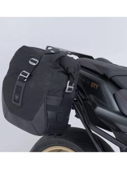 Zestaw sakw bocznych Legend Gear LC2 ze stelażami SW-Motech Suzuki GSX-8T/ TT (25-) czarne [poj.: 2 x 13,5 L]
