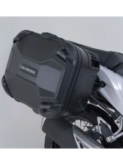 Zestaw: kufry boczne DUSC L + stelaże PRO SW-Motech Kawasaki KLE 500/ SE (26-) [poj.: 2 x 41l]