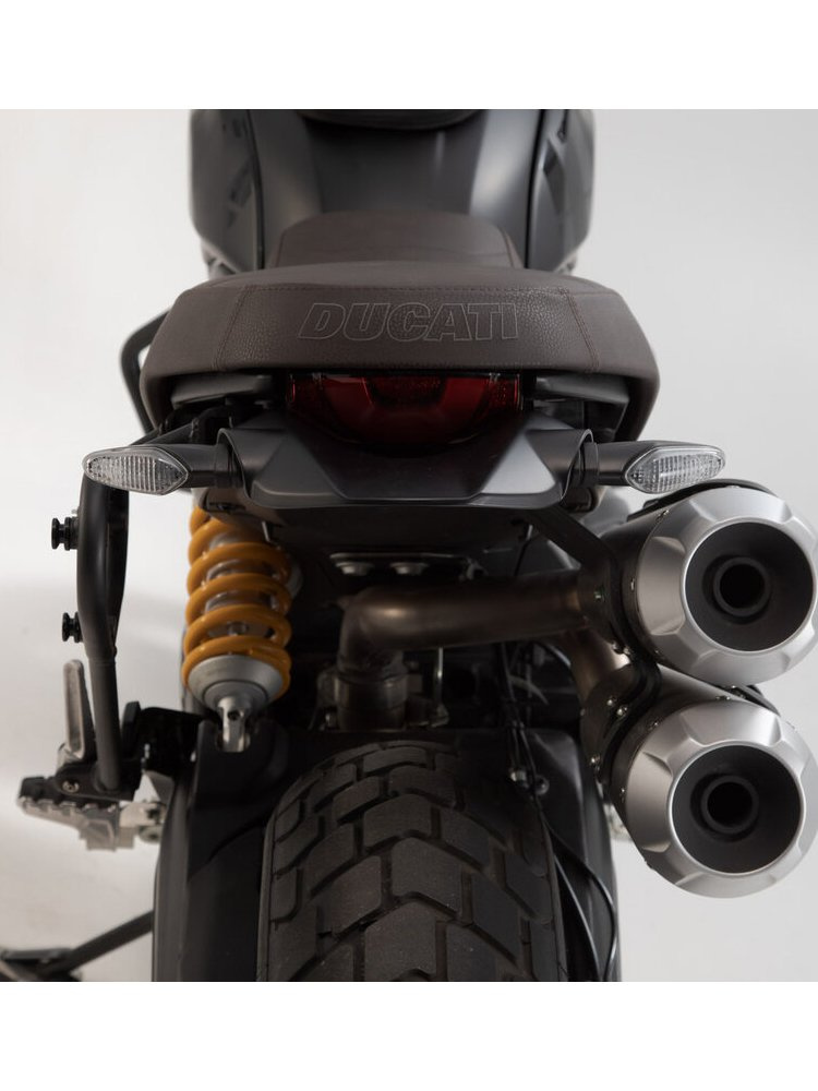 Zestaw: sakwa boczna LEGEND GEAR LC2 Black na lewą stronę + stelaż do Ducati Scrambler 1100 Pro / Sport Pro / Tribute Pro (19-)