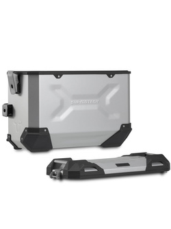 Zestaw: kufry boczne + stelaże PRO TRAX ADV SW-MOTECH 45/37 do motocykla Kawasaki KLR 650 / S (22-) (pojemność 37 i 45 L) srebrne