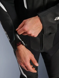Kombinezon motocyklowy skórzany dwuczęściowy Alpinestars GP Force V2 czarno-biało-czerowny