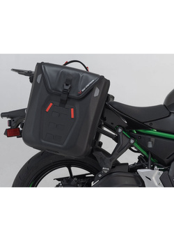 Sakwy wodoodporne SysBag WP M/M SW-MOTECH + stelaże SLC Kawasaki Z 650 (16-)/ S (25-), Ninja 650 (17-) [pojemność: 2 x 17-23L]