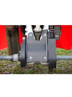 Osłona wahacza AXP Racing Honda TRX450 (04-14) czarna