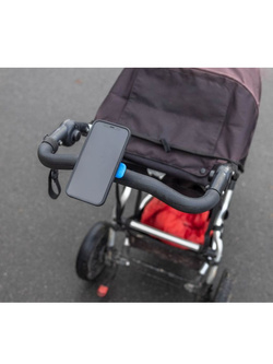 Zestaw: etui MAG na telefon iPhone 17e (magnetyczne) + uchwyt Quad Lock montowany za pomocą paska z szybkozłączką