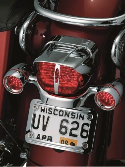 Osłona tylnej lampy Kuryakyn Harley Davidson (wybrane modele) srebrna