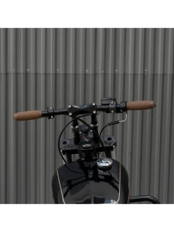 Manetki motocyklowe Biltwell Recoil TPV do kierownic o średnicy 25.4 [mm] brązowe