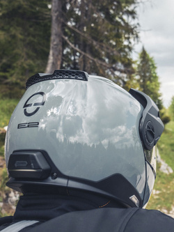 Zestaw: Kask szczękowy Schuberth E2 szary + dedykowany interkom motocyklowy