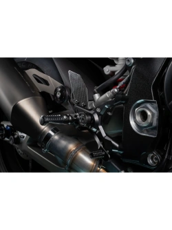 Sety motocyklowe regulowane Gilles MUE2 z podnóżkami kierowcy BMW M 1000RR (21-)/ S 1000RR (19-)