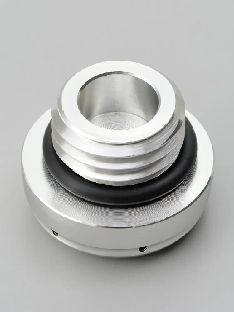 Korek wlewu oleju Daytona 24 x P3.0 srebrny