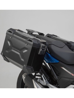 Zestaw: kufry boczne + stelaże PRO TRAX ADV SW-MOTECH 37/37L do motocykla Honda NC750X (16-20)/ S (16-) [pojemność 2 x 37 L]