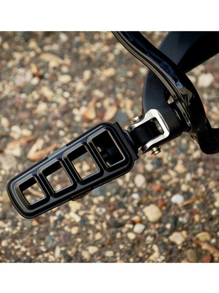 Podnóżki Dillinger czarne + adaptery 8886 Kuryakyn do Harley Davidson XL 1200 (wybrane modele)