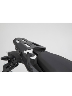 Zestaw: kufer centralny srebrny TRAX ADV + stelaż Street-rack  SW-Motech YAMAHA MT-07 Tracer / Tracer 700 RM30 (16-23), Tracer 7 (21-) [pojemność: 38 L]