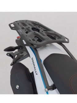 Zestaw: kufer centralny plastikowy Urban ABS + stelaż SW-MOTECH do Voge 300 Rally LX300GY-G (22-) [pojemność 16-29 L]