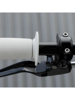 Manetki motocyklowe Biltwell Renegade TPV do kierownic o średnicy 25.4 [mm] białe
