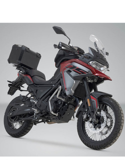 Zestaw: kufer centralny czarny TRAX ADV + stelaż Adventure-rack SW-Motech Voge 650DS R810C / 650 DSX (21-) [pojemność: 38 L]