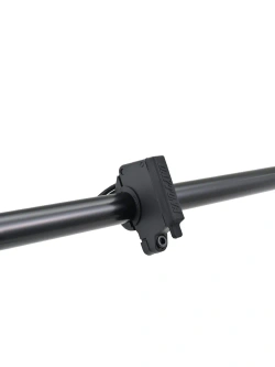 Ładowarka motocyklowa z gniazdami USB-A, USB-C Daytona czarna