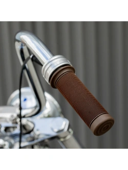 Manetki motocyklowe Biltwell Kung Fu TPV do kierownic o średnicy 25.4 [mm] brązowe