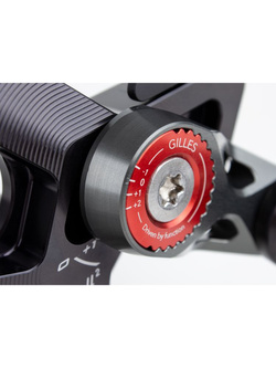 Zestaw regulowanych podnóżków z dźwigniami GILLES MUE2-D02 Ducati Streetfighter V4 1100/ S (20-22) czarno-czerwone