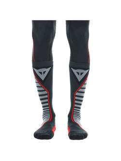 Skarpety motocyklowe długie Dainese Thermo Long czarno-czerwone