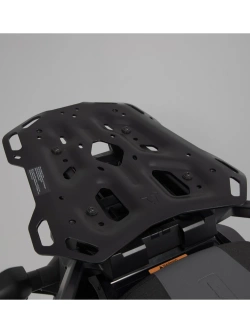 Zestaw: kufer centralny DUSC L + stelaż Adventure-rack SW-Motech Suzuki DL 650 V-Strom (16-25)/ V-Strom 1050/ XT (19-)/ DE (23-)/ DL 1000 V-Strom/ XT (14-19) [poj.: 41l]