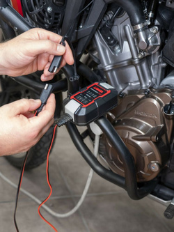 Kabel USB typu C Lampa Power C 90° z bezpośrednim podłączeniem do akumulatora [12/ 24V]