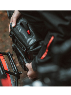 Sakwy wodoodporne SysBag WP M/S SW-MOTECH + stelaże SLC do Suzuki SV650 ABS (15-), SV650 X (18-) [pojemność: 17-23L / 12-16L]