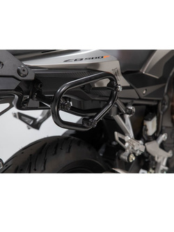 Zestaw: kufry boczne plastikowe + stelaże URBAN ABS z zestawem mocującym Honda CB 500 F (18-25), CBR 500 R (18-), CB 500 Hornet (24-) [pojemność 2 x 16.5 L]