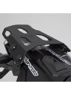 Zestaw: kufer centralny plastikowy Urban ABS + stelaż Street-Rack SW-Motech KTM 690 Enduro R (19-)/ 690 SMC R (19-) [poj.: 16-29 L]