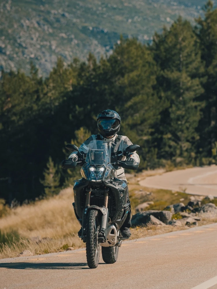 Kask adventure Nexx X.Lifecountry Zero Pro czarny matowy