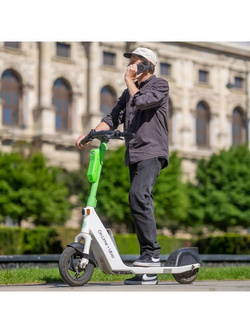 Zestaw: etui na telefon iPhone 16e + uchwyt na rzep SPC+ SP Connect