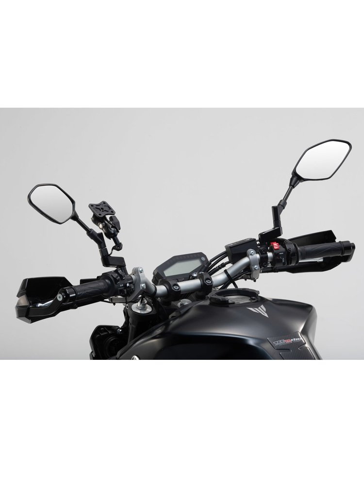 Uniwersalny uchwyt GPS SW-MOTECH z pokrowcem Navi Case Pro L (160 x 115 x 42 mm)