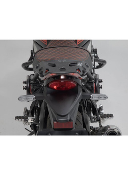 Zestaw: kufry boczne plastikowe Urban ABS + stelaże SLC Sw-Motech Kawasaki Z900RS (17-) [pojemność: 2 x 16,5l]