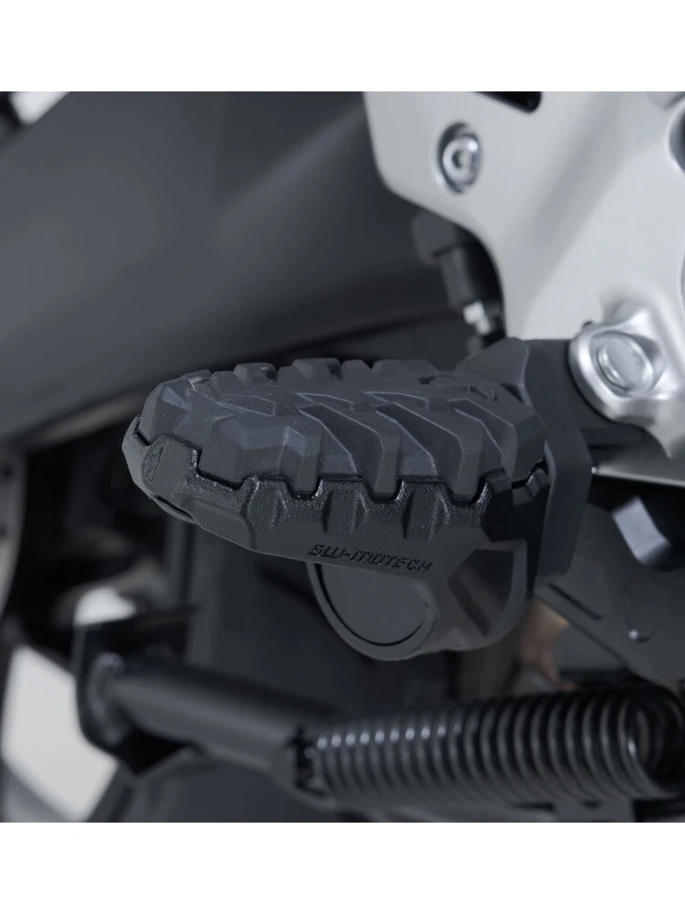 Podnóżki motocyklowe EVO SW-Motech Yamaha Tracer 9/ GT/ GT+ (24-) czarne