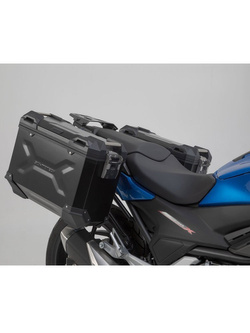 Zestaw: kufry boczne + stelaże PRO TRAX ADV SW-MOTECH 37/37 L do motocykla Honda NC750X (16-20)/ S (16-) [pojemność 2 x 37 L]