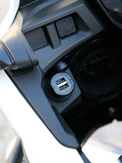 Ładowarka USB Lampa Uni-Tech [12/32V]