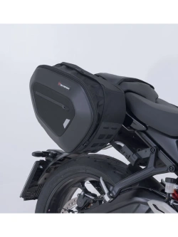 Sakwy tekstylne Pro Blaze H SW-Motech z zestawem mocującym Triumph Trident 660 (25-) [poj.: 2 x 15-20l]