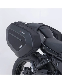 Sakwy tekstylne Pro Blaze H SW-Motech z zestawem mocującym Kawasaki Z 650 S (26-) [poj.: 2 x 15-20l]