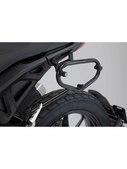 Zestaw: kufer boczny plastikowy URBAN ABS + stelaż SLC SW-MOTECH Indian FTR 1200 (18-25)/ Rally (19-25) [poj.: 16,5l; na lewą stronę]