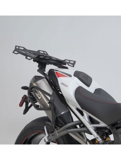 Zestaw: torba na tył Rackpack + stelaż Street-Rack SW-Motech Triumph Speed Triple 1050 S / RS (18-23) [poj.: 32,0-42,0 l]